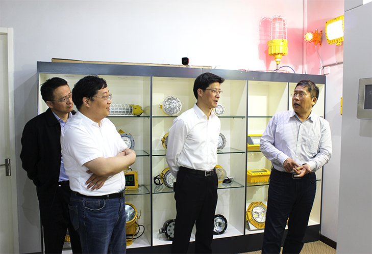 安徽省滁州市南譙區(qū)一行領(lǐng)導(dǎo)蒞臨我司調(diào)研指導(dǎo)